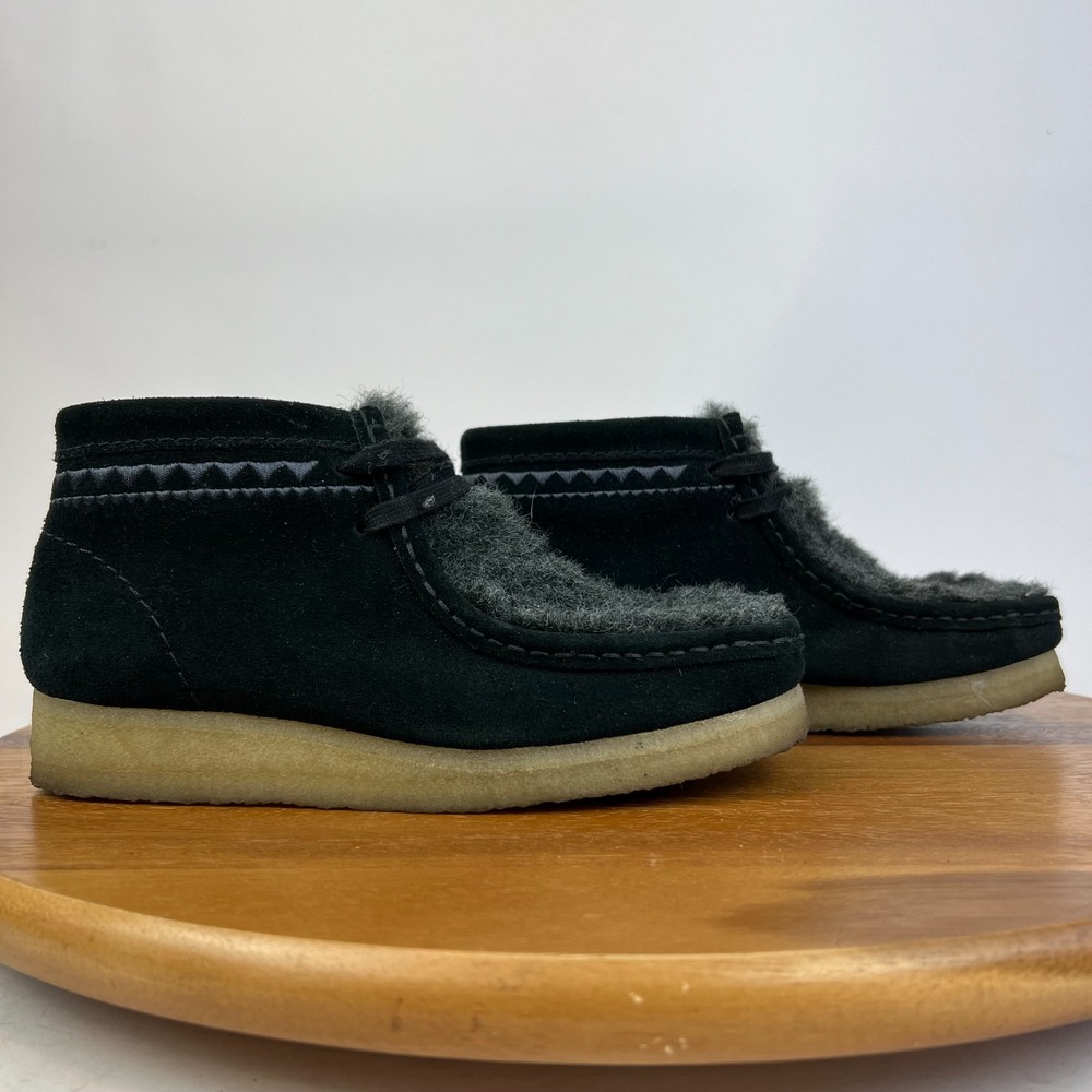 Womens Clark Black Wallabees Black Suede Fur Ankle Chukka Boots Booties Size 6